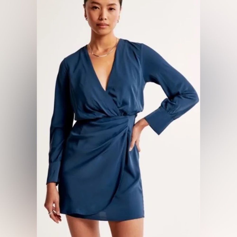 Long sleeve draped blue dress - Abercrombie -M, Petite